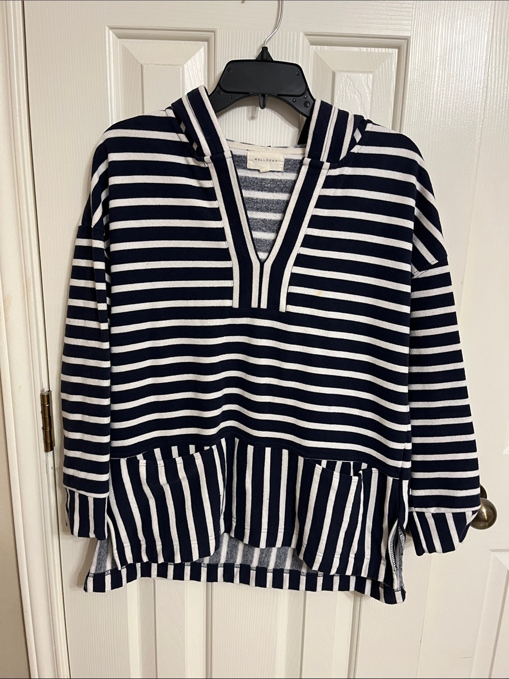 MELLODAY Navy and White Striped Hoodie Sweater